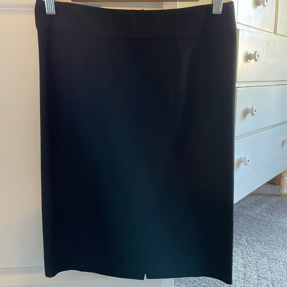 Gap black skirt size 4